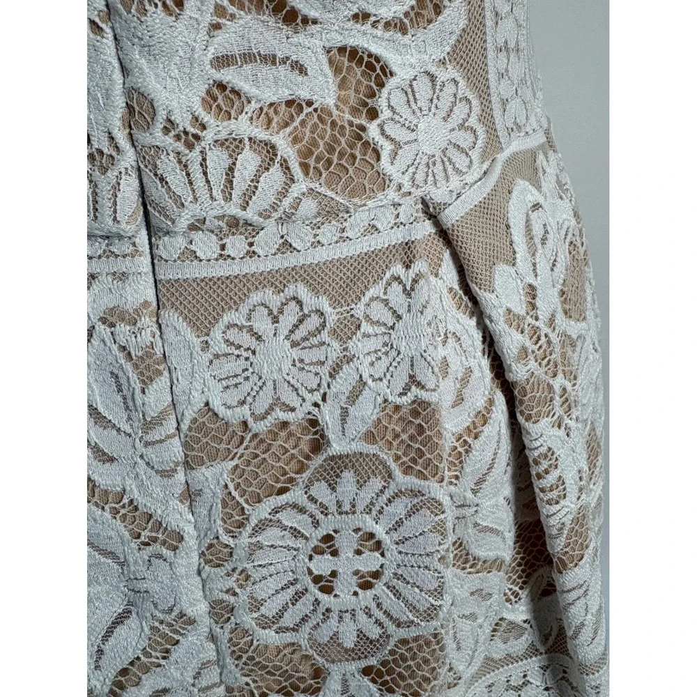 Francesca's Lace Dress Medium Ivory‎ Nude Overlay Fit & Flare Short Sleeve
